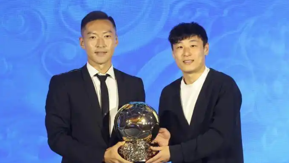 篮球赛事-韦世豪落选金球奖原因找到！37岁吴曦实至名归？